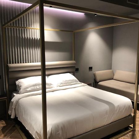 Materiaprima Camere-Rooms Mantova Esterno foto